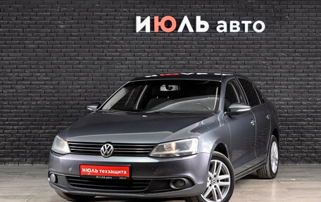 Volkswagen Jetta VI, 2012 год, 710 000 рублей, 2 фотография