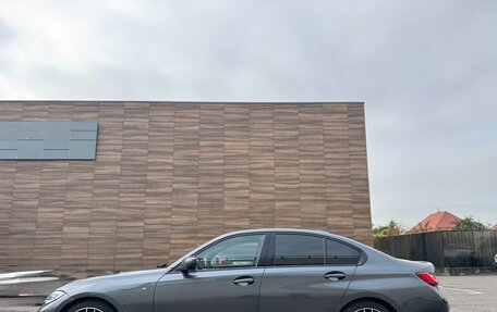 BMW 3 серия, 2021 год, 3 990 000 рублей, 8 фотография