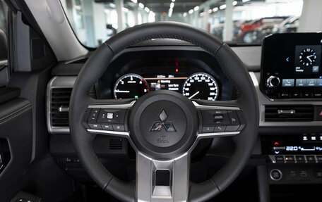 Mitsubishi L200, 2026 год, 5 700 000 рублей, 14 фотография