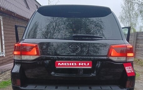 Toyota Land Cruiser 200, 2008 год, 3 599 999 рублей, 10 фотография