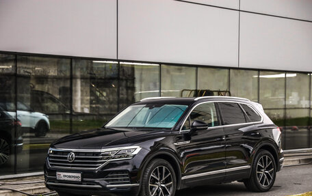 Volkswagen Touareg III, 2019 год, 4 099 000 рублей, 3 фотография