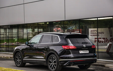 Volkswagen Touareg III, 2019 год, 4 099 000 рублей, 8 фотография