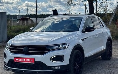 Volkswagen T-Roc I, 2022 год, 2 430 000 рублей, 1 фотография