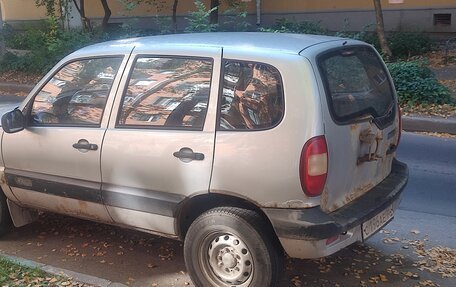 Chevrolet Niva I рестайлинг, 2006 год, 140 000 рублей, 2 фотография