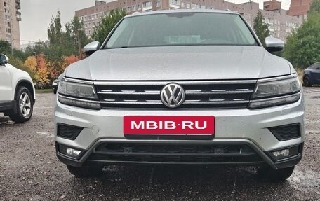 Volkswagen Tiguan II, 2018 год, 2 160 000 рублей, 2 фотография