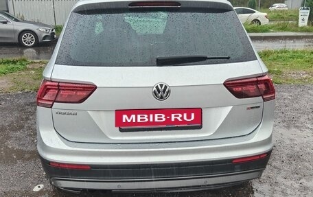 Volkswagen Tiguan II, 2018 год, 2 160 000 рублей, 5 фотография