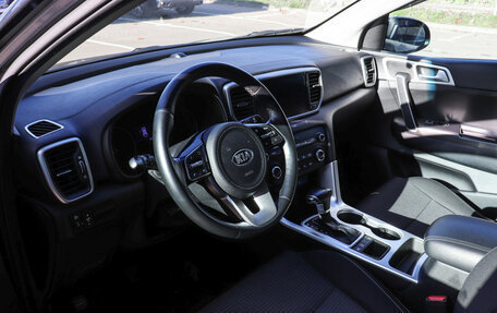 KIA Sportage IV рестайлинг, 2020 год, 2 199 000 рублей, 7 фотография