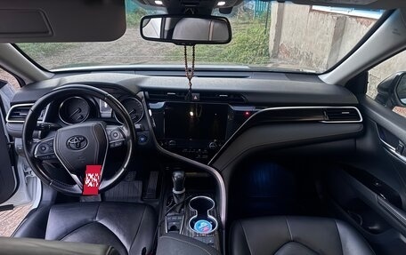 Toyota Camry, 2019 год, 2 900 000 рублей, 14 фотография