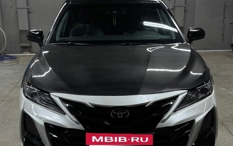 Toyota Camry, 2019 год, 2 900 000 рублей, 4 фотография