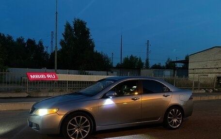 Honda Accord VII рестайлинг, 2004 год, 550 000 рублей, 1 фотография