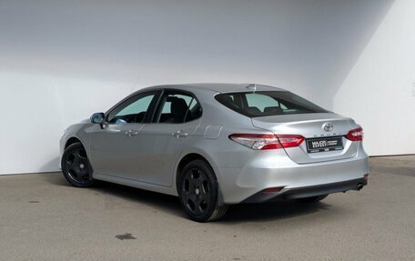 Toyota Camry, 2021 год, 2 990 000 рублей, 9 фотография