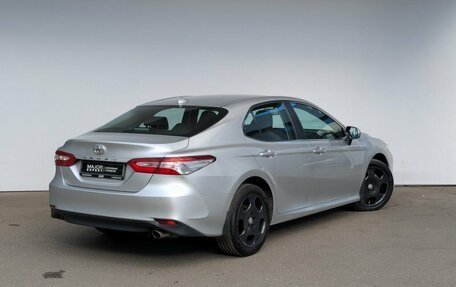 Toyota Camry, 2021 год, 2 990 000 рублей, 10 фотография