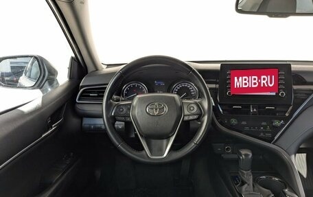 Toyota Camry, 2021 год, 2 990 000 рублей, 23 фотография