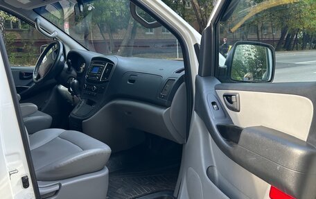 Hyundai Grand Starex Grand Starex I рестайлинг 2, 2019 год, 3 499 000 рублей, 9 фотография