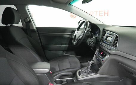 Hyundai Elantra VI рестайлинг, 2018 год, 1 420 000 рублей, 10 фотография
