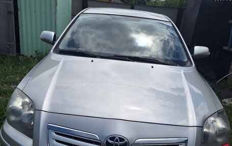 Toyota Avensis III рестайлинг, 2006 год, 550 000 рублей, 2 фотография