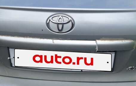 Toyota Avensis III рестайлинг, 2006 год, 550 000 рублей, 15 фотография