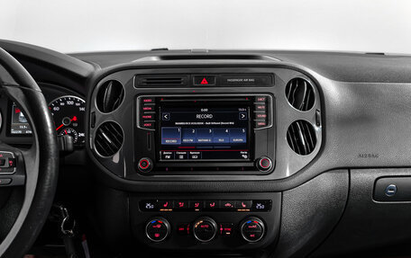 Volkswagen Tiguan I, 2015 год, 1 385 000 рублей, 17 фотография