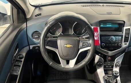 Chevrolet Cruze II, 2012 год, 649 800 рублей, 10 фотография