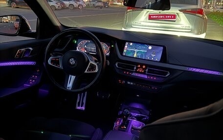 BMW 1 серия, 2019 год, 2 900 000 рублей, 4 фотография