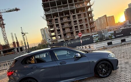 BMW 1 серия, 2019 год, 2 900 000 рублей, 19 фотография
