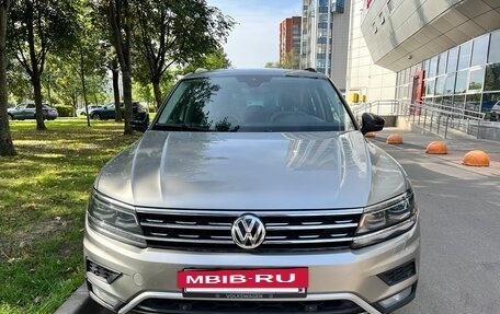 Volkswagen Tiguan II, 2020 год, 2 290 000 рублей, 3 фотография