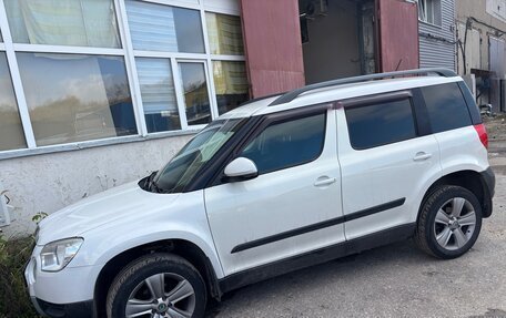 Skoda Yeti I рестайлинг, 2013 год, 800 000 рублей, 4 фотография