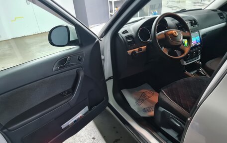 Skoda Yeti I рестайлинг, 2013 год, 800 000 рублей, 17 фотография