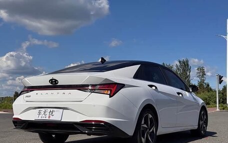 Hyundai Elantra, 2023 год, 1 400 666 рублей, 5 фотография