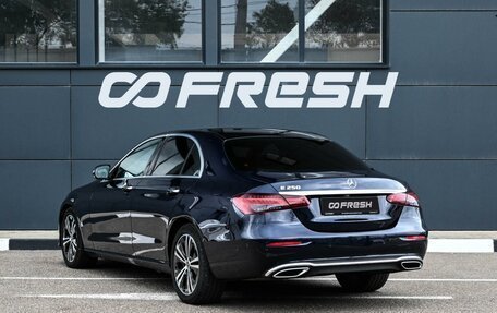 Mercedes-Benz E-Класс, 2020 год, 4 654 000 рублей, 2 фотография