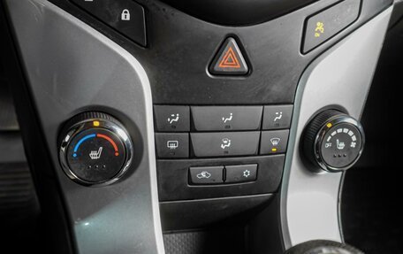 Chevrolet Cruze II, 2013 год, 999 000 рублей, 12 фотография