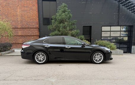 Toyota Camry, 2019 год, 2 740 000 рублей, 5 фотография