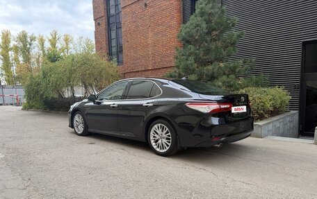 Toyota Camry, 2019 год, 2 740 000 рублей, 8 фотография