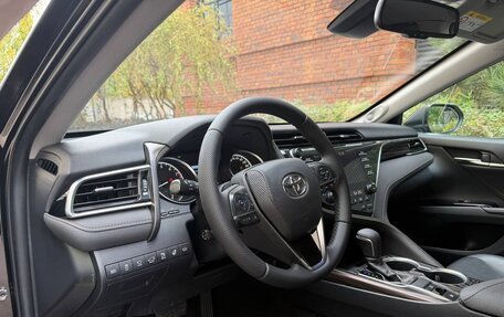 Toyota Camry, 2019 год, 2 740 000 рублей, 14 фотография