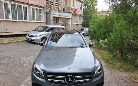 Mercedes-Benz GLC, 2018 год, 3 990 000 рублей, 2 фотография