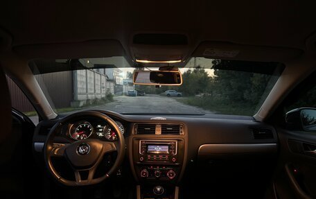 Volkswagen Jetta VI, 2015 год, 1 170 000 рублей, 10 фотография