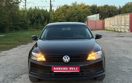 Volkswagen Jetta VI, 2015 год, 1 170 000 рублей, 2 фотография
