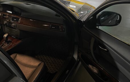 BMW 3 серия, 2010 год, 1 070 000 рублей, 6 фотография
