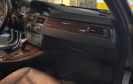 BMW 3 серия, 2010 год, 1 070 000 рублей, 9 фотография