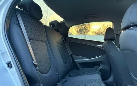 Hyundai Solaris II рестайлинг, 2015 год, 1 169 000 рублей, 9 фотография