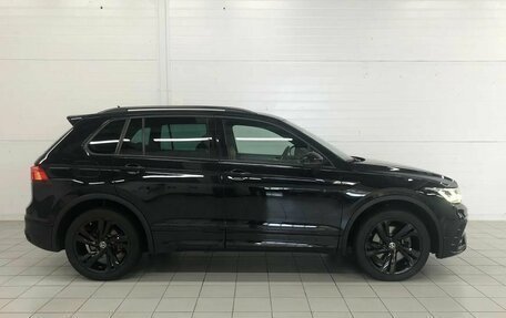 Volkswagen Tiguan II, 2021 год, 3 700 000 рублей, 5 фотография