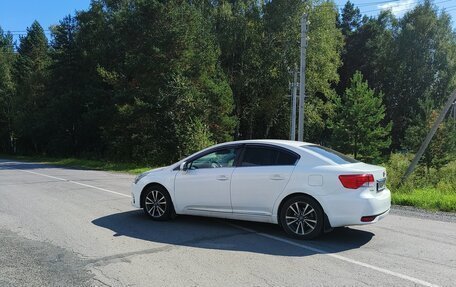 Toyota Avensis III рестайлинг, 2012 год, 999 999 рублей, 2 фотография