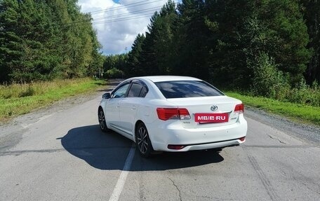 Toyota Avensis III рестайлинг, 2012 год, 999 999 рублей, 4 фотография