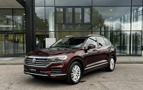Volkswagen Touareg III, 2019 год, 5 490 000 рублей, 1 фотография
