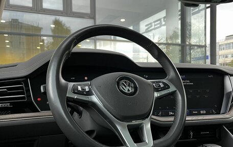 Volkswagen Touareg III, 2019 год, 5 490 000 рублей, 17 фотография