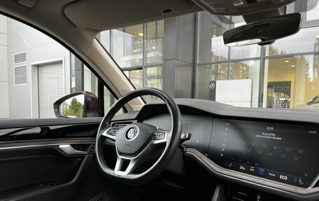 Volkswagen Touareg III, 2019 год, 5 490 000 рублей, 28 фотография