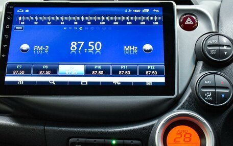Honda Fit III, 2013 год, 970 000 рублей, 16 фотография