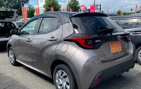 Toyota Yaris, 2023 год, 1 150 000 рублей, 6 фотография