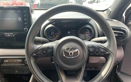 Toyota Yaris, 2023 год, 1 150 000 рублей, 15 фотография