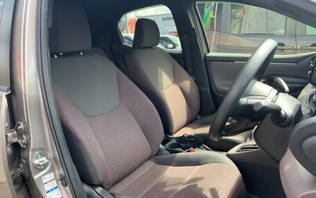 Toyota Yaris, 2023 год, 1 150 000 рублей, 19 фотография